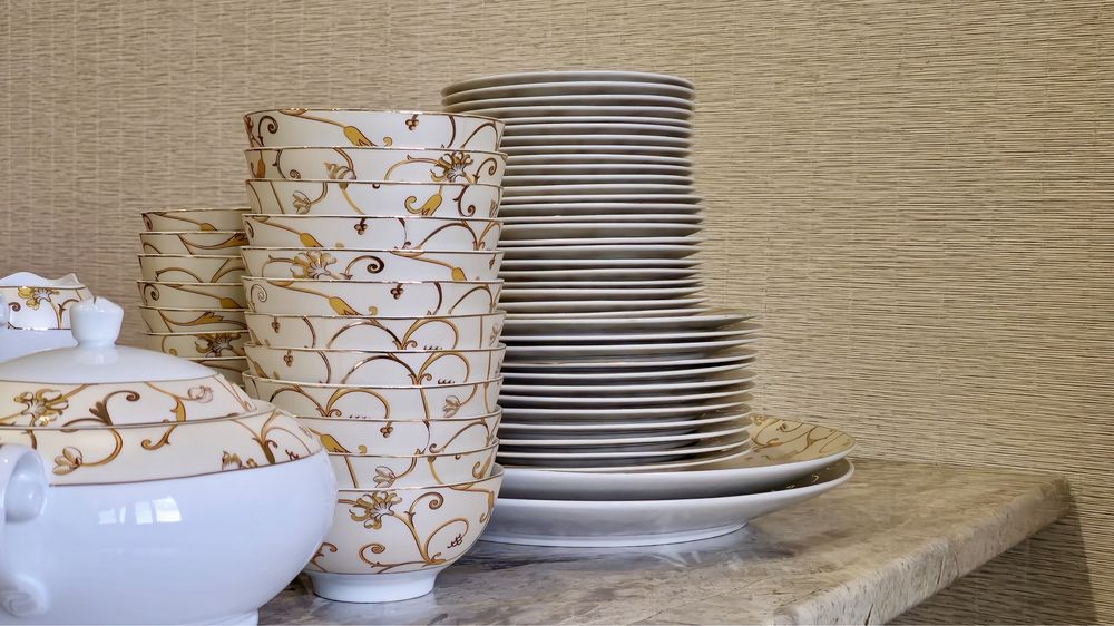 Чайно столовый сервиз