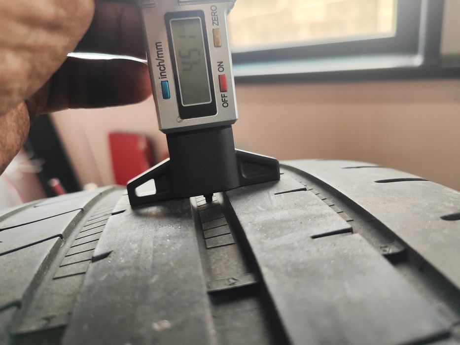2бр. летни гуми 255/35/19 Goodyear