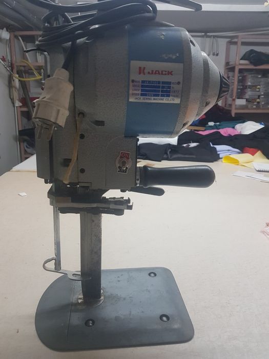 Vand masina de croit cu lama (curis)