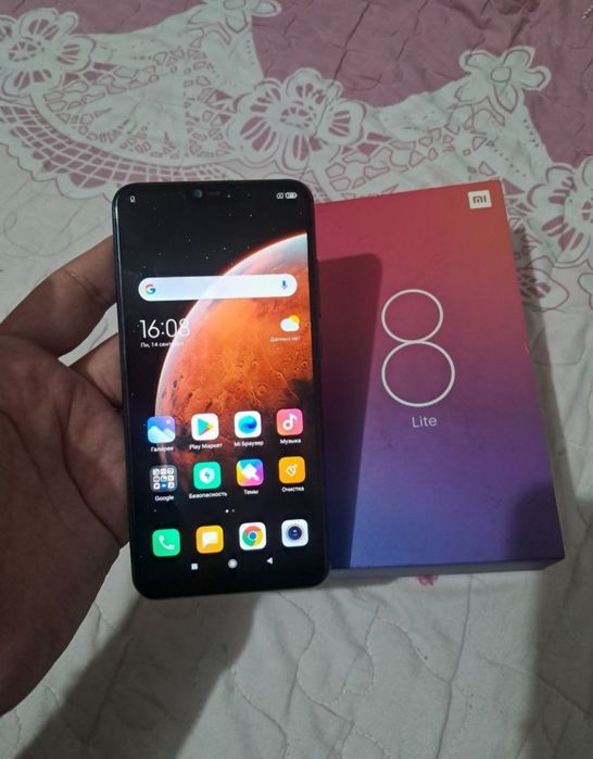 Xiaomi MI 8 Lite 6/128GB Black Igravoy Karobka Flagman Holati Yaxshi