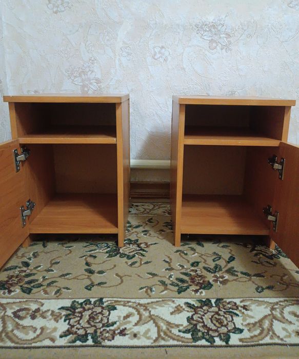Прикроватные тумбочки
