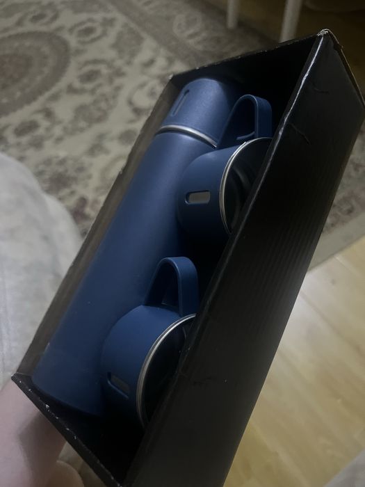 Термос с двумя кружками