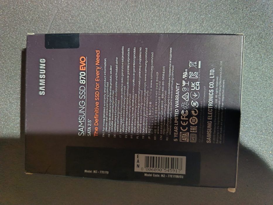 Samsug ssd 2TB.   .