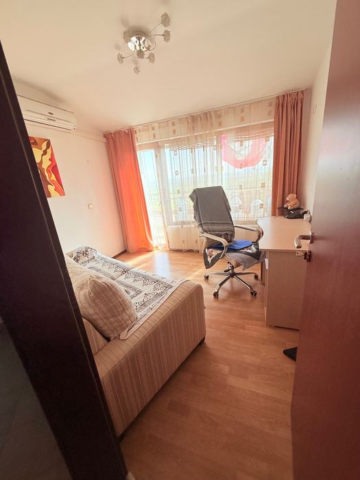 Тристаен апартамент в Кошарица