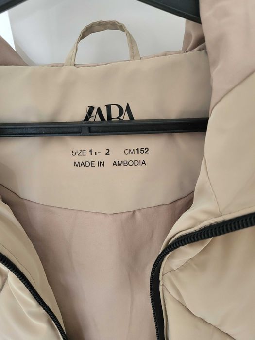 Продам зимнюю куртку для девочки