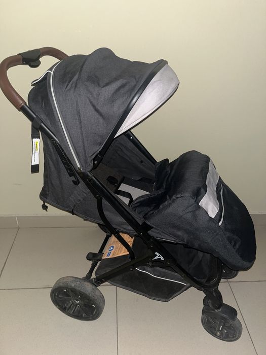 Каляска б/у хорошо состояние