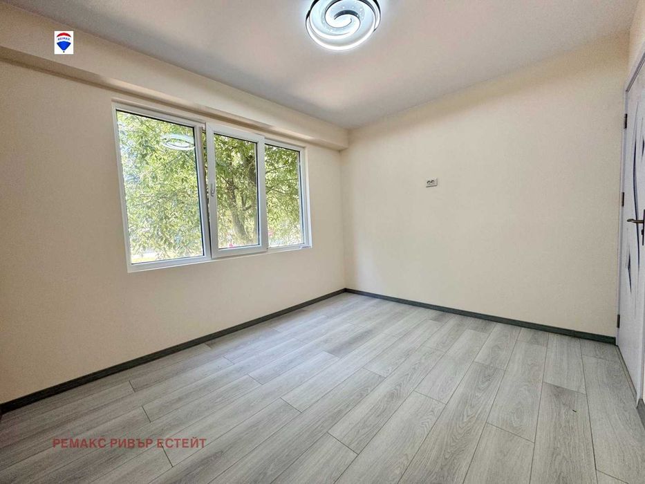 Продава се Едностаен апартамент в Русе, Дружба 1 - 38 кв.м за 1498 €/кв.м - Снимка #12