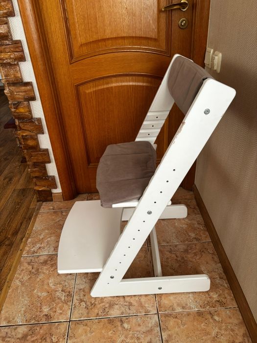 Продам детский стул
