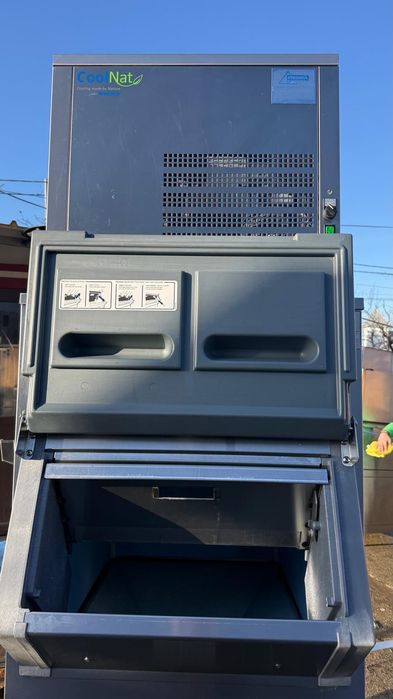 Ziegra mașina fulgi gheata + sistem Trasport