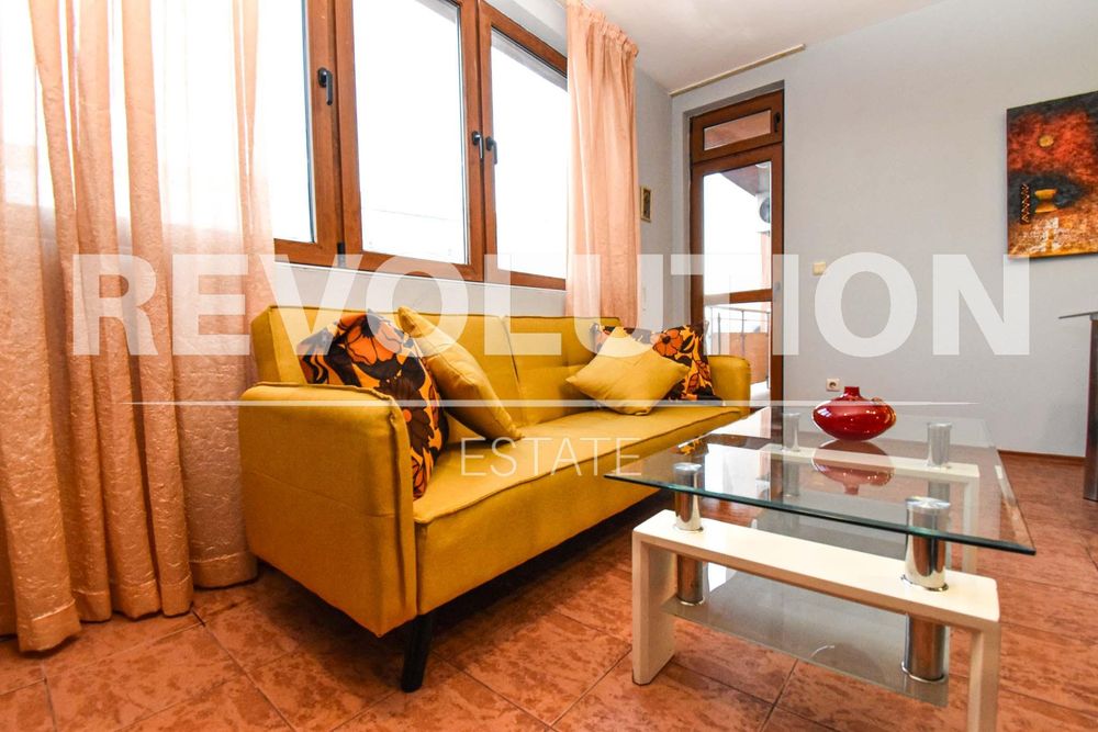 Дава се под наем Двустаен апартамент в София, Хладилника - 70 кв.м за 575 € - Снимка #2