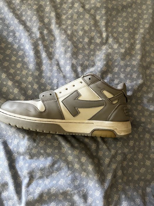 off-white, negociabil