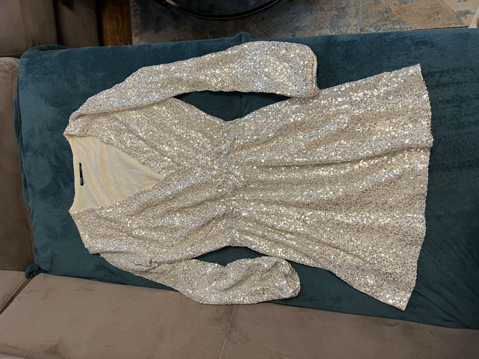 Rochie scurta paiete argintii