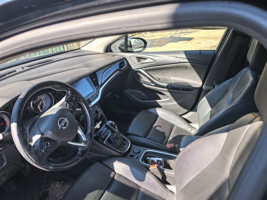 Vând Opel Astra K 2017– 1.6 Diesel (110 CP), Mașină Personală de Familie
