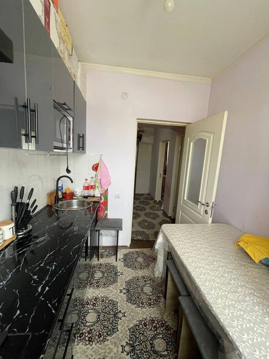 Сдаётся 2-комнатная квартира возле метро Дустлик.