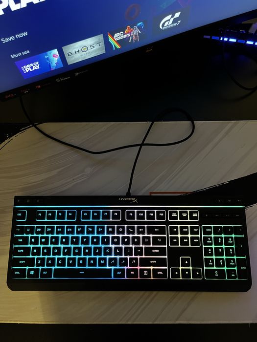 PlayStation 5  + mouse si tastatura + 4 jocuri