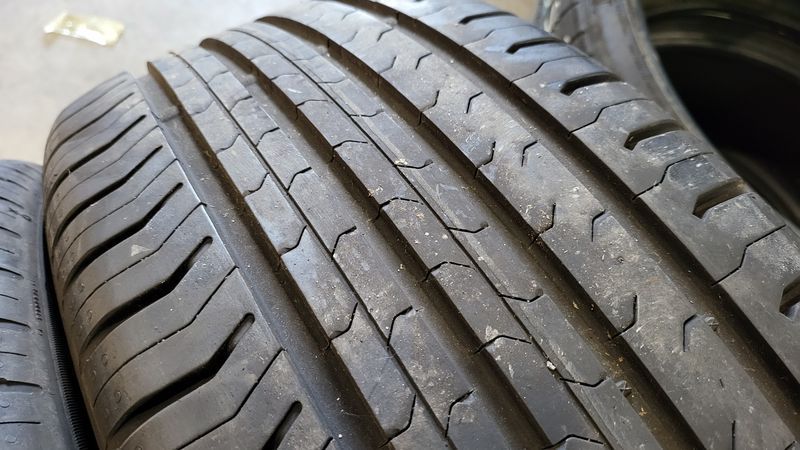 235/55/18 Continental 4бр