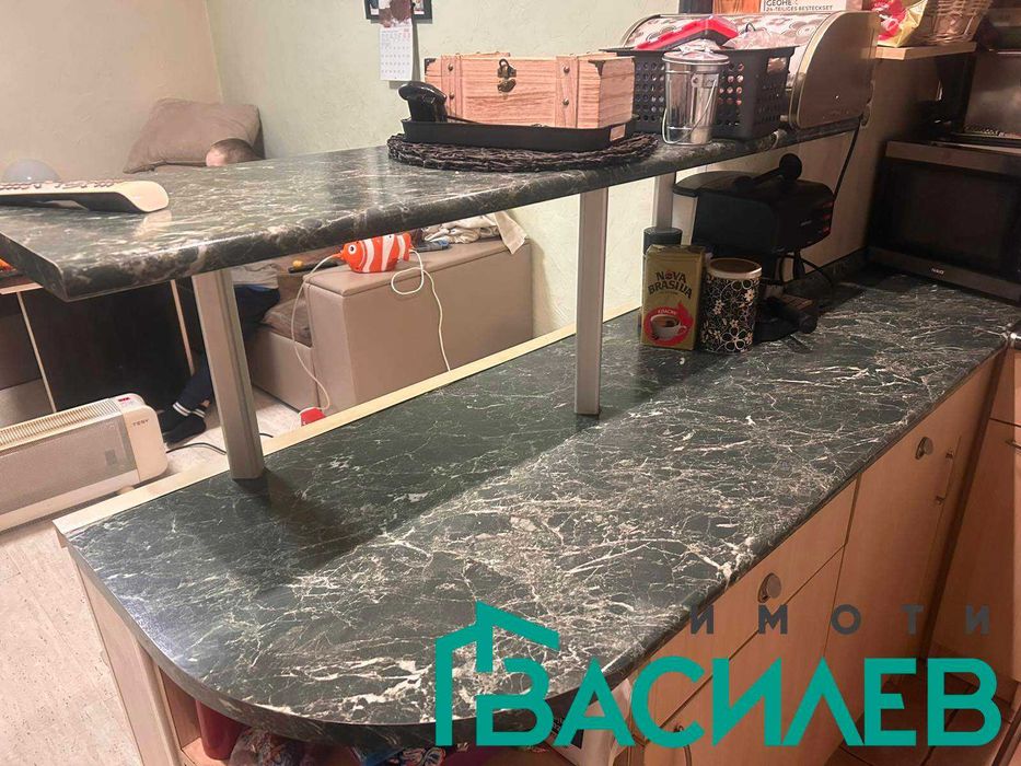 Продава 3-СТАЕН град София, Връбница 1