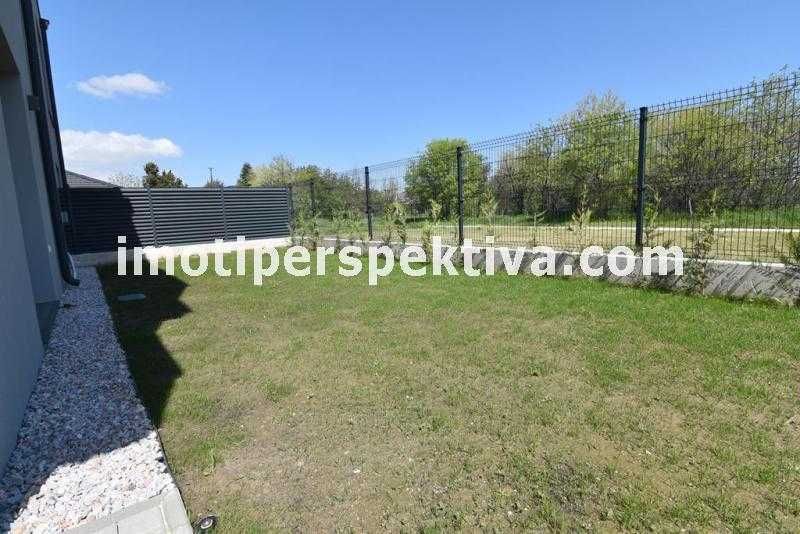 реф.19385 Чисто нова къща с две паркоместа-Коматевско шосе!