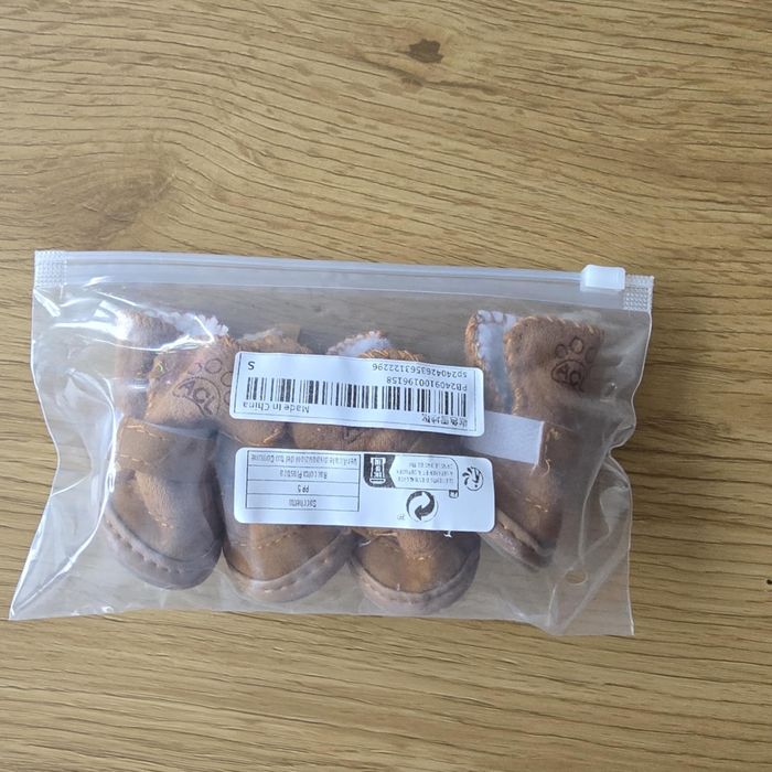 Обувки за малко куче - Чихуахуа