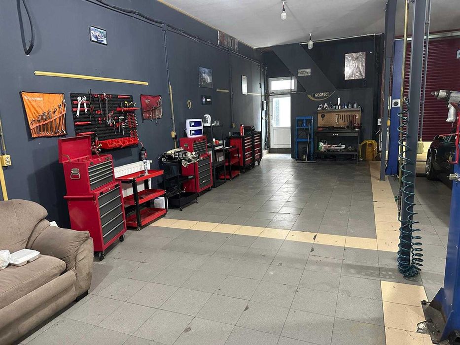 inchiriere service auto