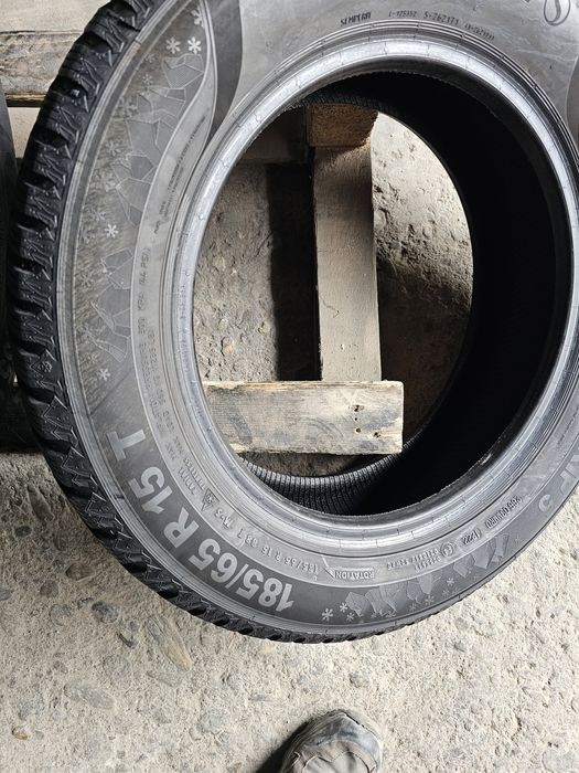 4 anvelope iarna 185 65 15 Semperit 2022 7mm