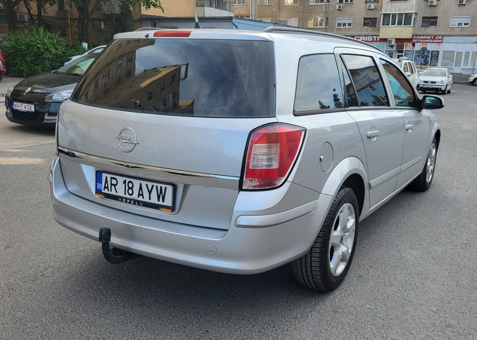Opel Astra H an 2008 ,motor 1.7 TDI proprietar,acte la zi !