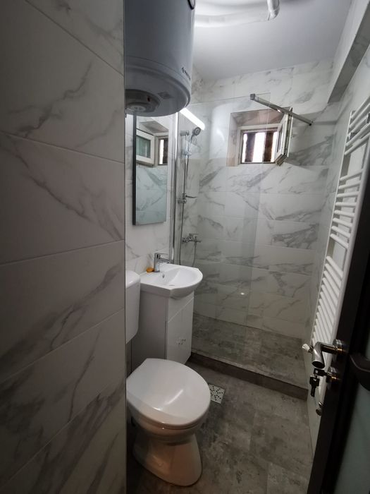 Închiriez apartament 2 camere