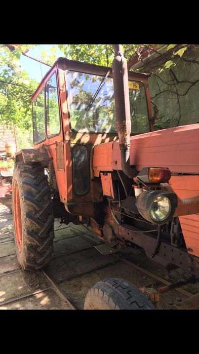 Se vinde tractor