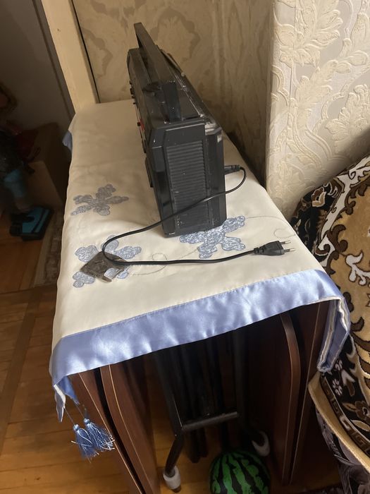 Продам магнитофон SABA