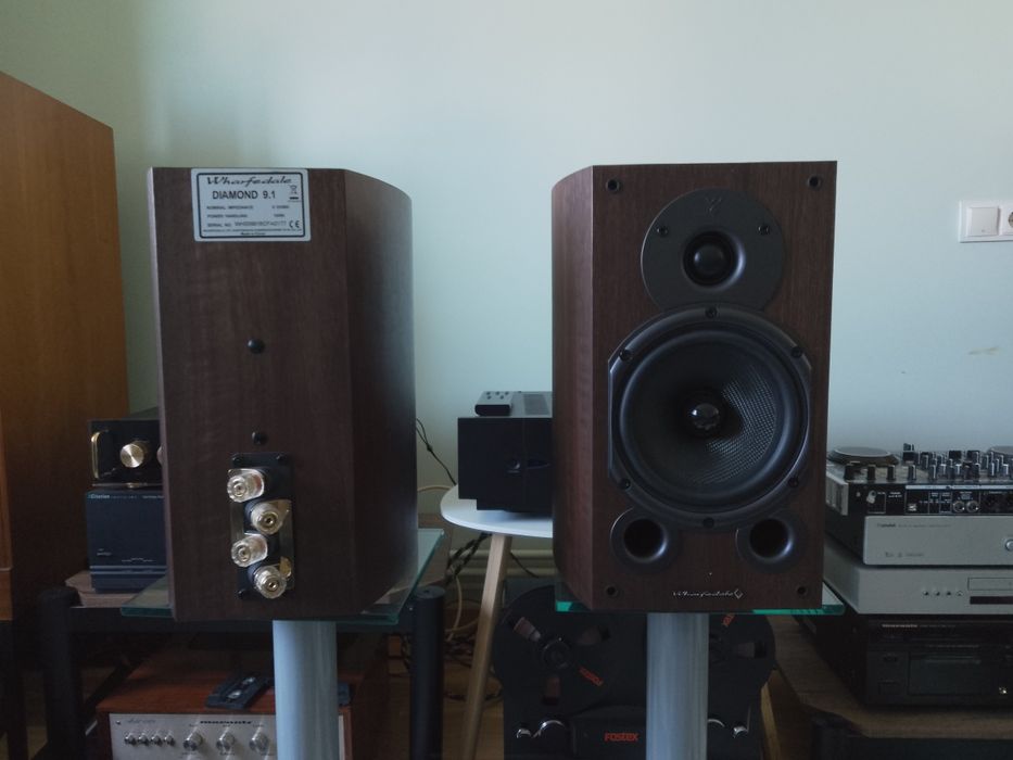 Boxe Wharfedale Diamond 9.1