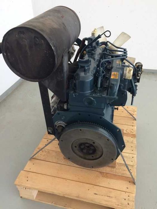 Motor complet Kubota V1200 - Piese de motor Kubota