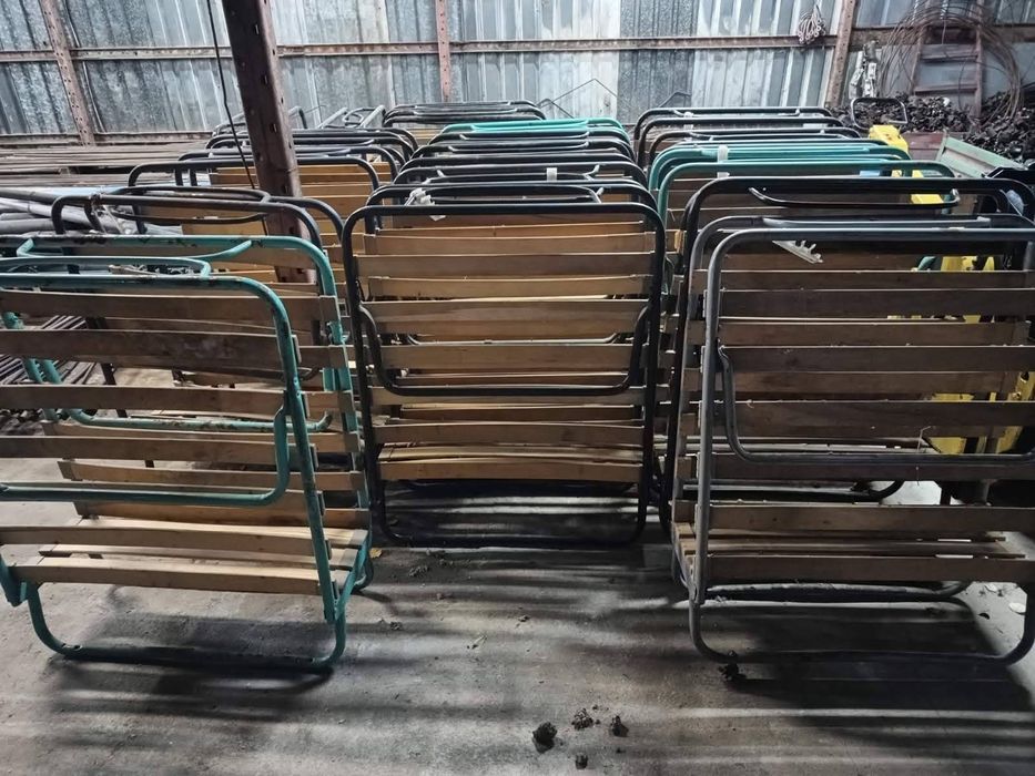 Стабилни походни легла с дървени летви