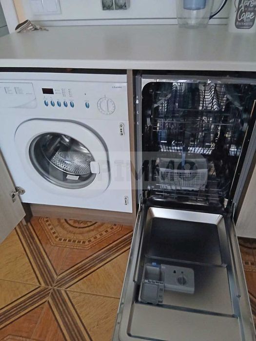 Дава се под наем Двустаен апартамент в к.к. Св.Св. Константин и Елена - 65 кв.м за 650 € - Снимка #3