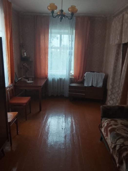 Продам 4хкомнатный дом в центре поселка