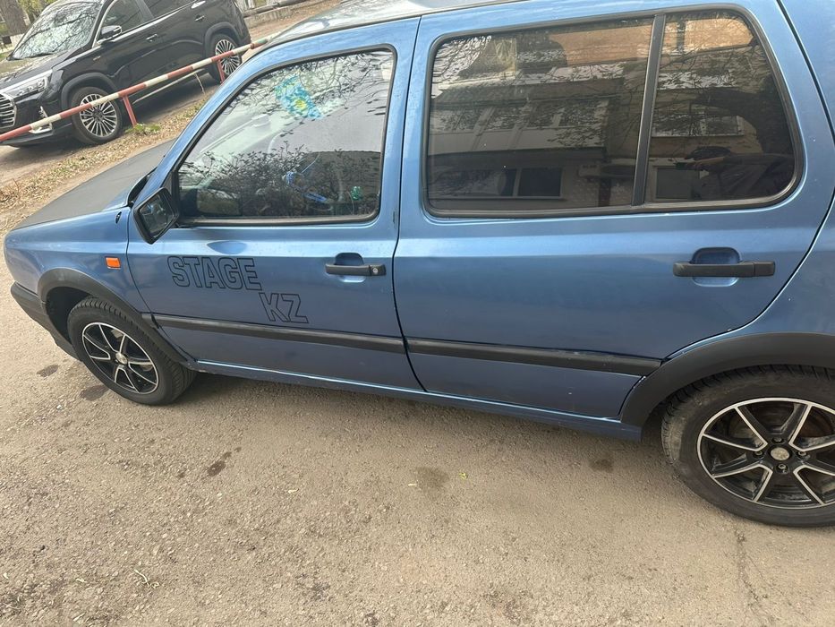 Продам гольф 3 в нормальном состоянии!