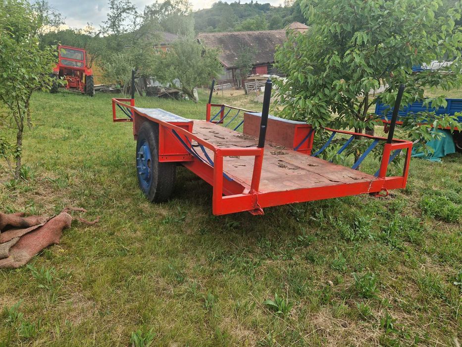 Vind remorca pt tractor