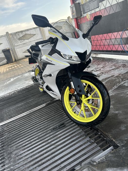 Yamaha Yzf R125