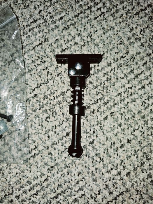 Cric pentru trotineta