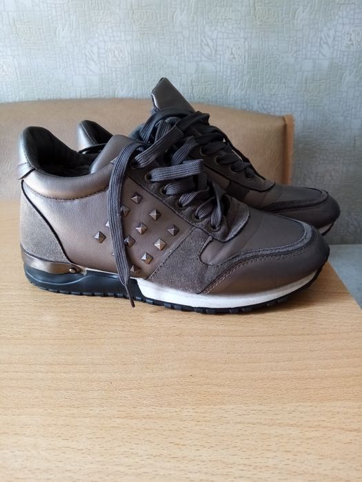 Кроссовки женские с мехом 38