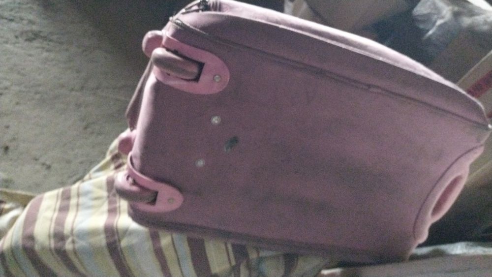 Дорожный чемодан