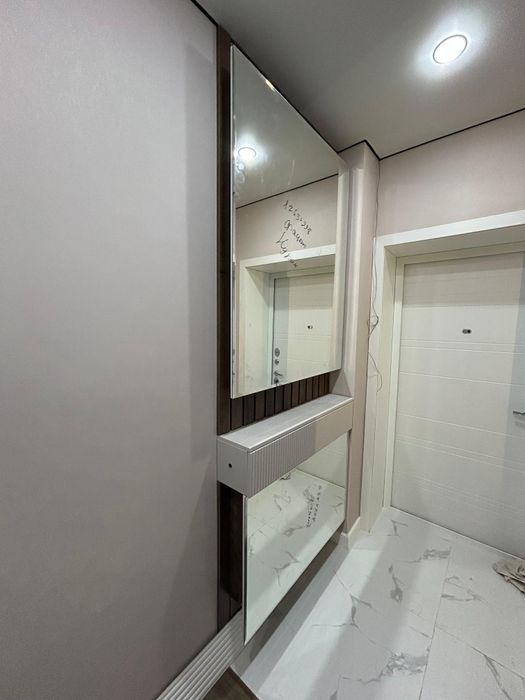 Продаю зеркала большие красивые