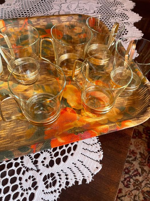 Два комлекта ретро стъклени чаши