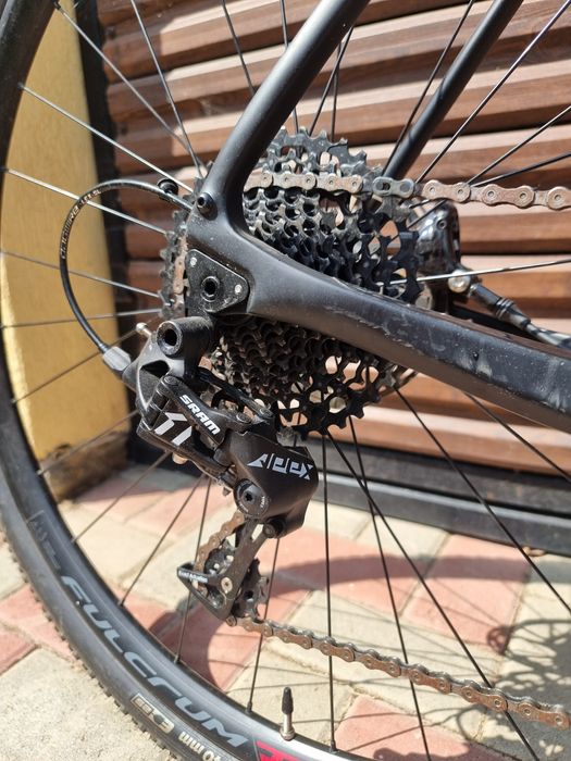 Bicicleta gravel orro terra C apex