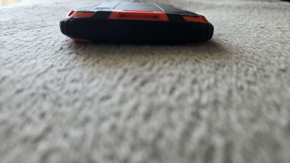 Blackview BV5900 - Telefon antisoc / rezistent la apa, ideal santier/pescuit