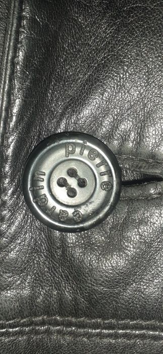 Scurtă piele Pierre Cardin originală Franța