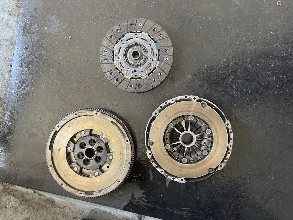 Kit ambreiaj LUK in stare foarte buna 2.0tdi CBBB,CBA