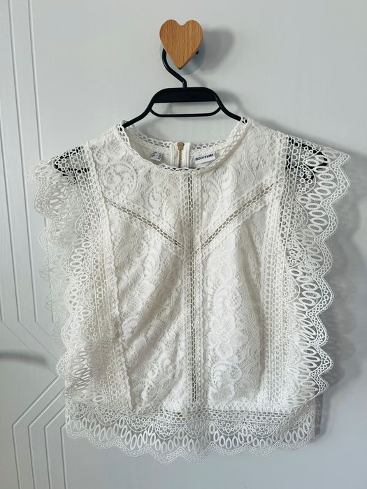 Красив дантелен топ