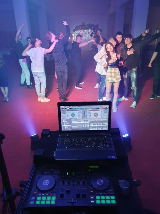 DJ cununii, botezuri, majorate, nunti, onomastice, evenimente private.