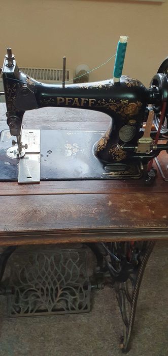 Masina de cusut Paff