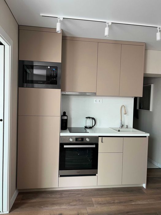 Дава се под наем Двустаен апартамент в София, Център - 30 кв.м за 1250 € - Снимка #1